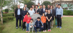 KREI, 아동복지시설에 후원금과 서적 기부하고 봉사활동